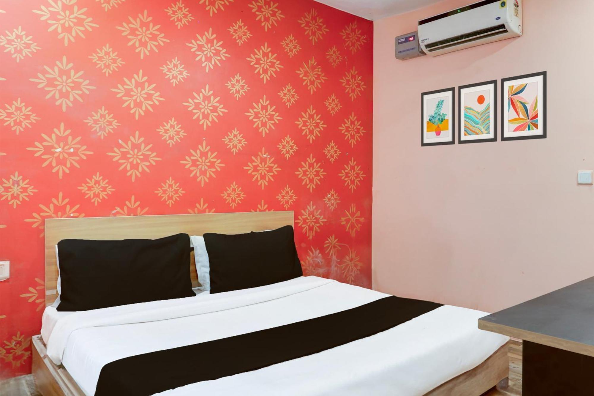 Super Hotel O S J Residency Delhi  Dış mekan fotoğraf