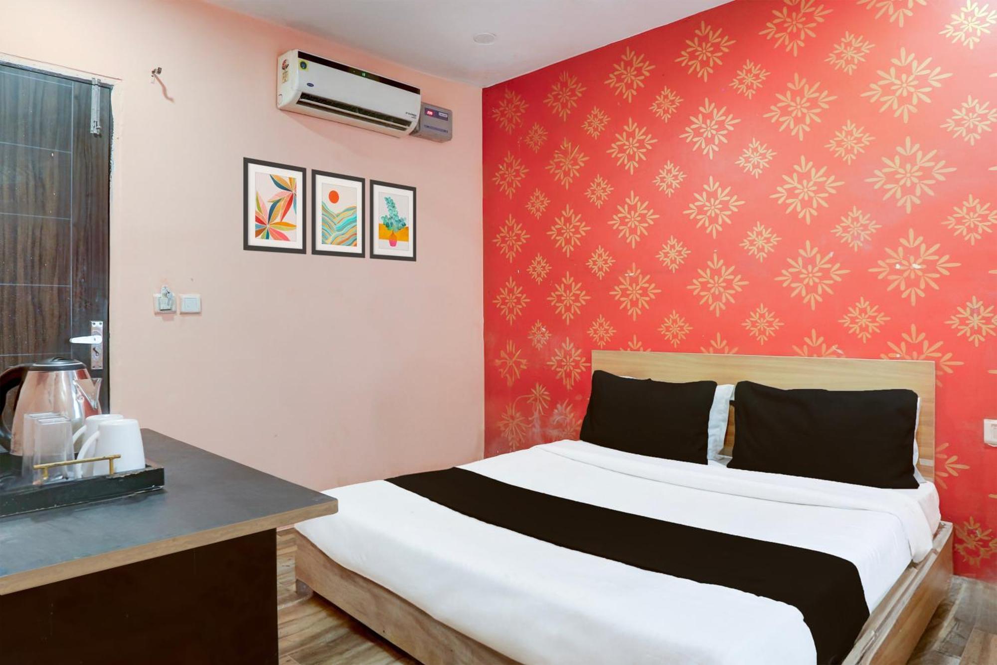 Super Hotel O S J Residency Delhi  Dış mekan fotoğraf