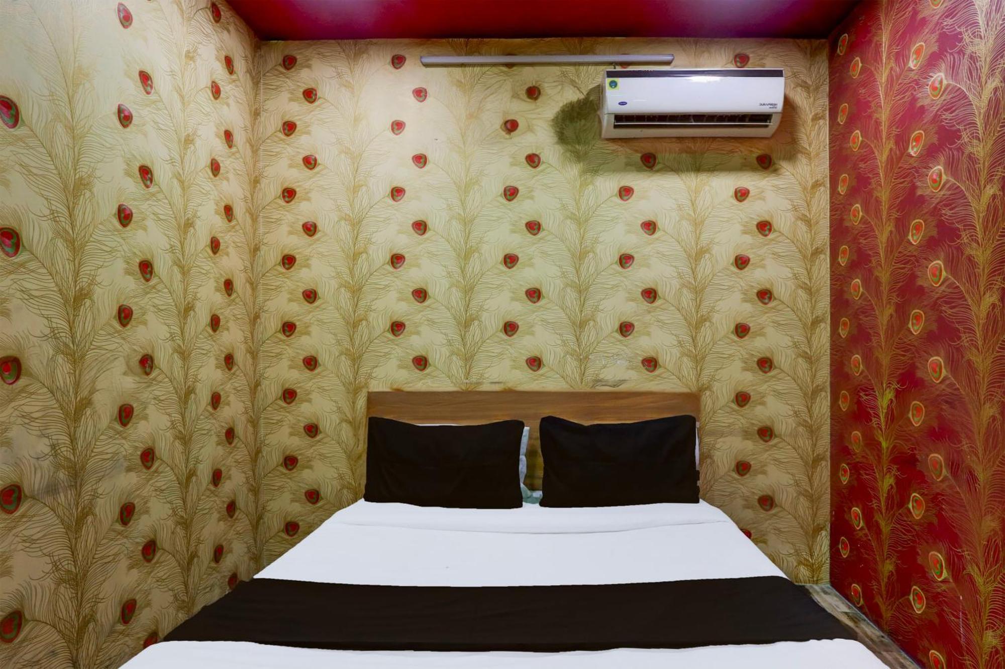 Super Hotel O S J Residency Delhi  Dış mekan fotoğraf